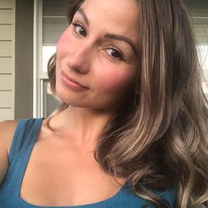 Meet your Posher, Carla